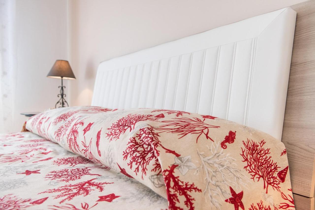 La Castellese Bed and Breakfast Aci Castello Buitenkant foto