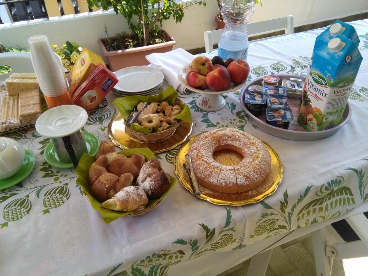 La Castellese Bed and Breakfast Aci Castello Buitenkant foto